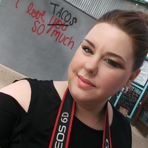 Meet your Posher, Crystal